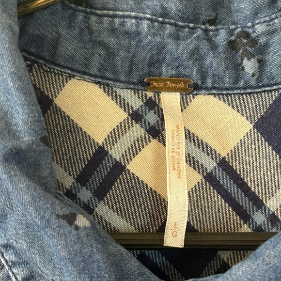 Free People Dottie Over You Chambray Button Up Floral and Plaid Blouse Size L - Picture 3 of 7